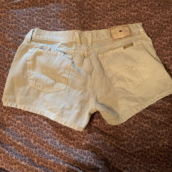 Lucky Brand Shorts. Size 32 waist. - Picture 2 of 2